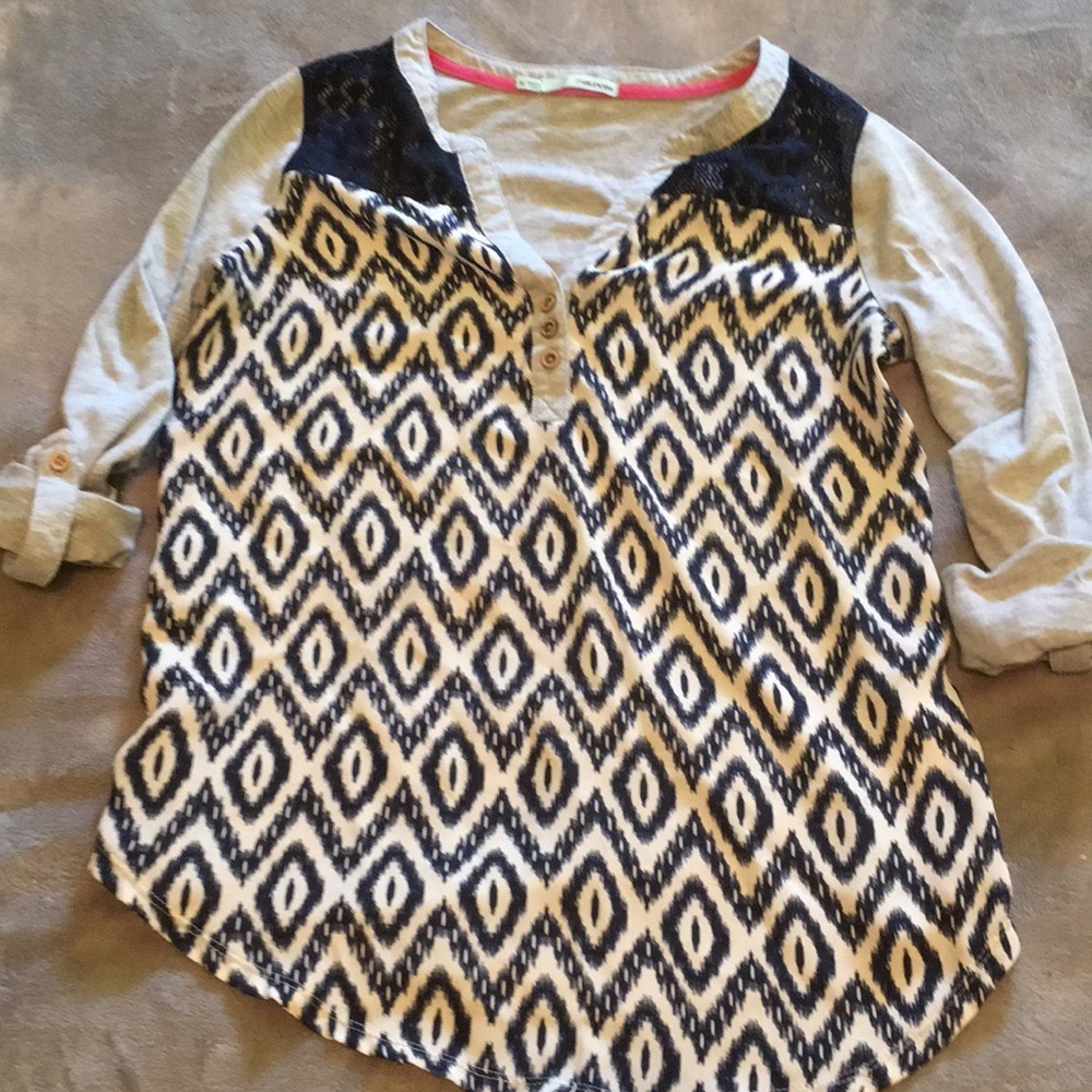 Maurices top